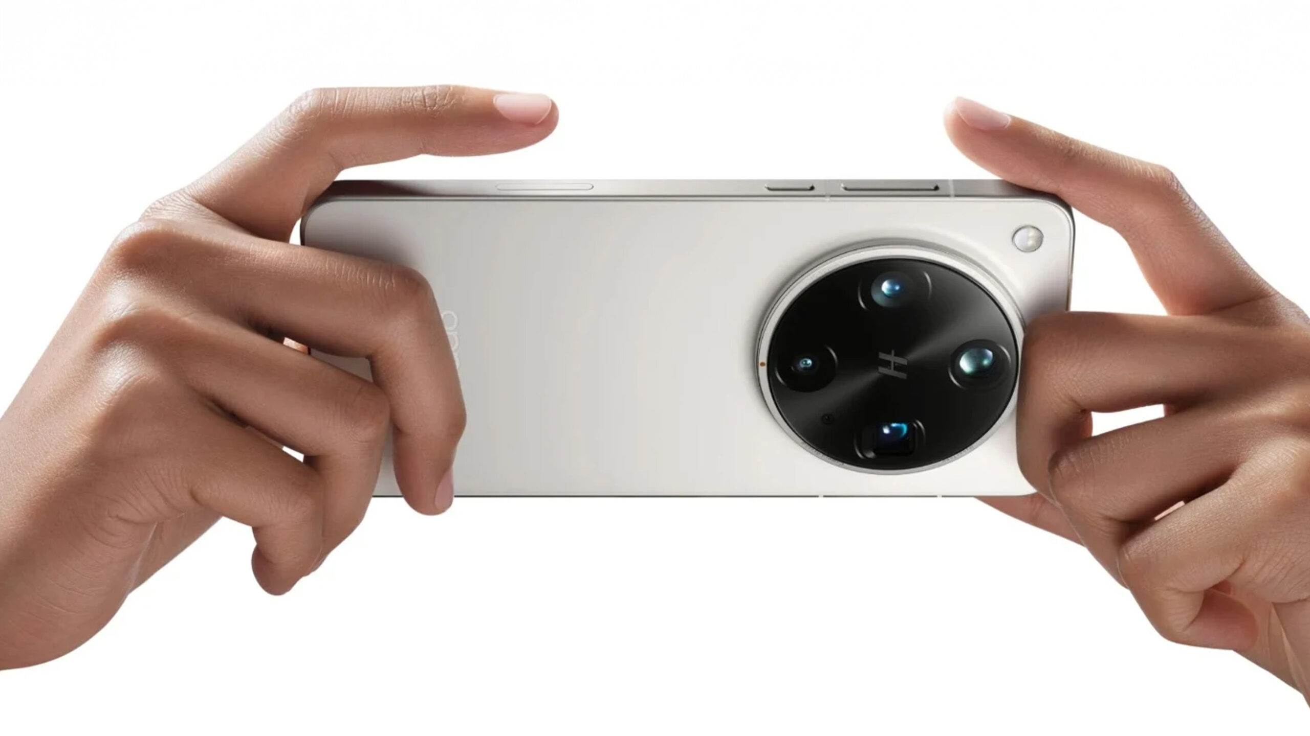 整理 OPPO Find X9 Ultra 國際版動向與可信度：SRRC、UFCS 等認證線索代表什麼？外媒口徑的一致與分歧在哪？相機、晶片、電池與螢幕的規格傳聞如何解讀，以及仍待確認的不確定點。