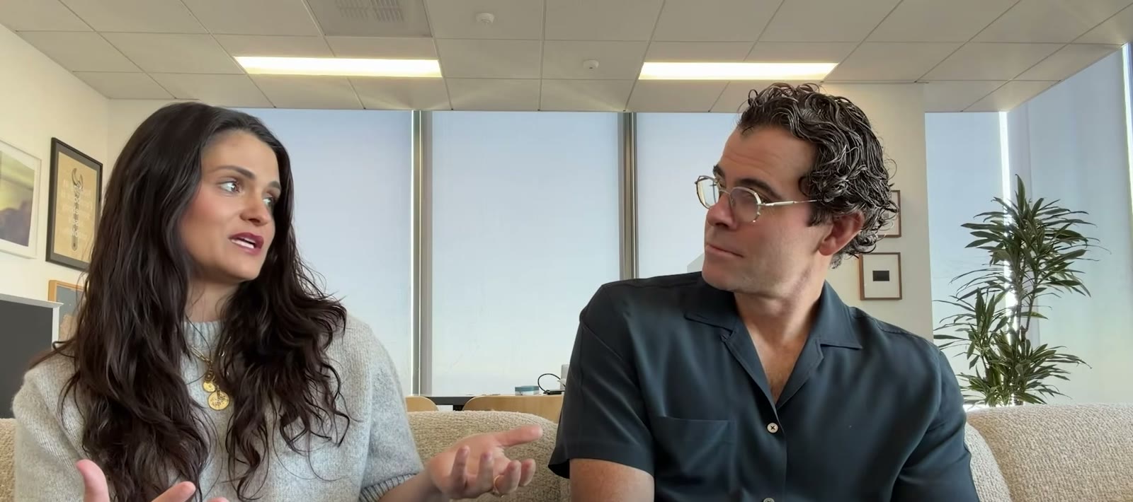 Instagram 負責人 Adam Mosseri 與產品副總裁 Tessa Lyons 在影片中說明長影片計畫