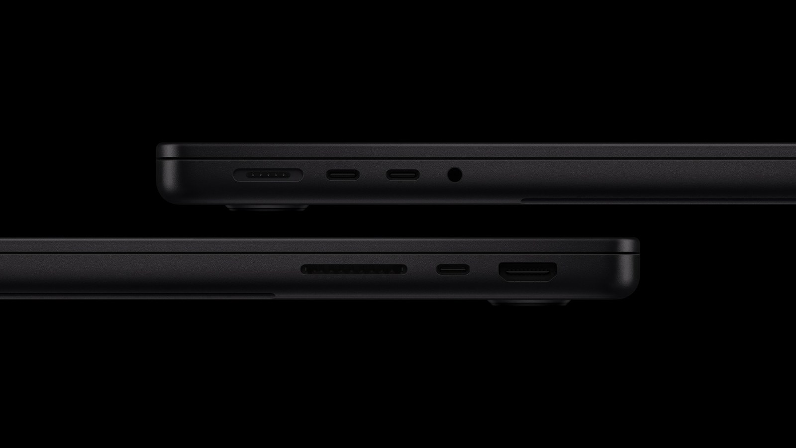 14 吋 MacBook Pro 兩側的連接埠